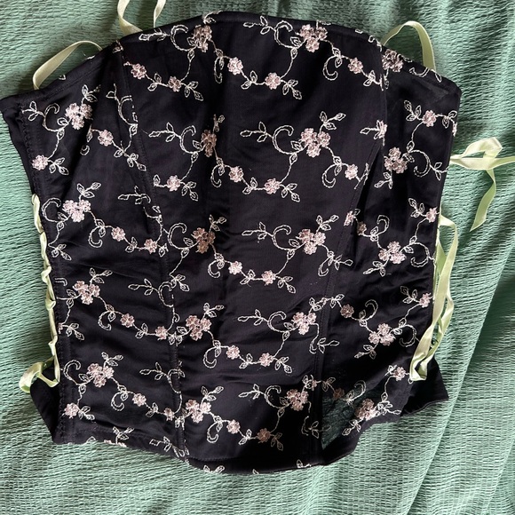 Fairy Corset with Flowers - Picture 1 of 4